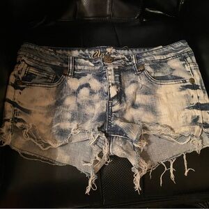 Clash Short Jean Shorts size L